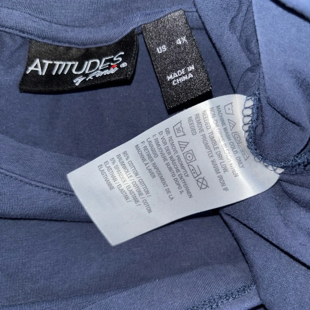 Attitudes by Renee Navy Blue Asymmetrical V-Neck Long Sleeve Tunic Top Size 4X - Picture 4 of 5